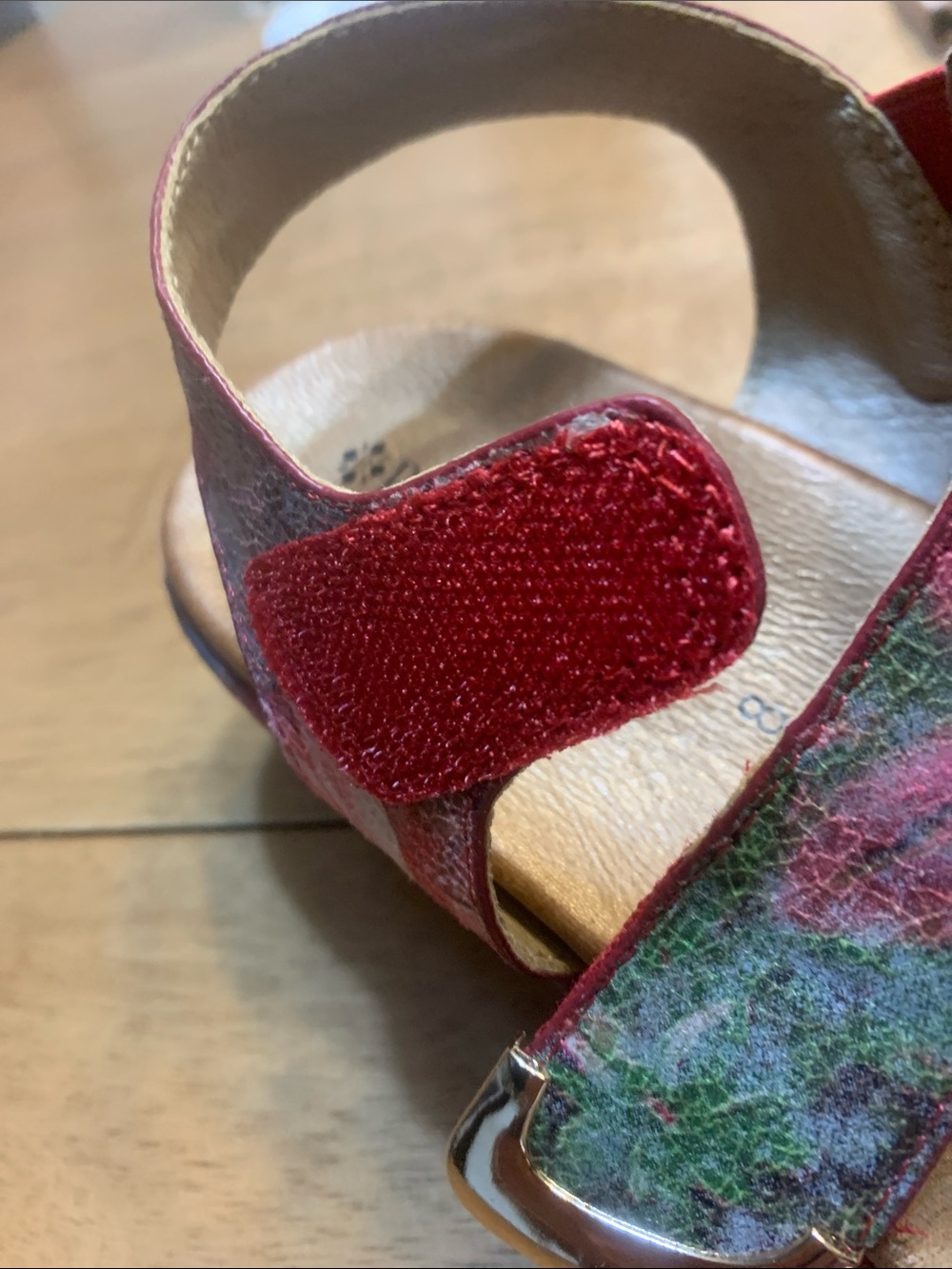 Sandals - Picture 5 of 8